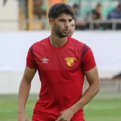 Ümit Akdağ, Avrupa ve Türkiye Macerasının Ardından Alanyaspor'a Dönüyor
