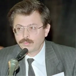 Türkiye Siyasetinin Değerli İsmi Adnan Kahveci'nin Dramatik Ölümü ve Geride Bıraktıkları...