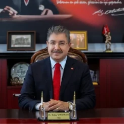 Vali Kararnamesiyle Eskişehir'e Yeni Vali Atandı: Erdinç Yılmaz Kimdir?