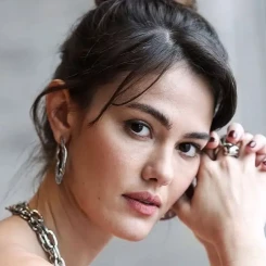 Ahsen Öğretmen'in ani kayboluşu nedeniyle Gülper Özdemir'in Cennetin Çocukları dizisinden ayrılma sebebi ne?