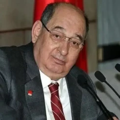 Kemal Anadol'un hayatı: Doğum yeri, milletvekilliği dönemleri ve aldığı ödüller merak konusu oldu!