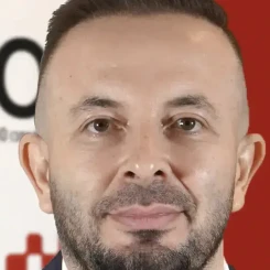 Tosmur Grup'un Başkan Vekili Mehmet Tosmur'un Kariyeri ve Başarıları Ortaya Çıktı: İşte Detaylar