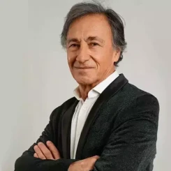 Yalçın Özden: Türk Oyuncunun Uzun Yıllara Yayılan Kariyeri