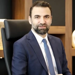 Ünlü oyuncu Ahmet Özcan hakkında merak edilenler! Ahmet Özcan'ın kariyeri ve özel hayatıyla ilgili detaylar!
