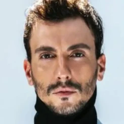 Ünlü oyuncu Bertan Asllani hakkında merak edilenler! İşte Bertan Asllani'nin yaşını, doğum tarihini, oyunculuk kariyerini, sevgilisini ve biyografisini detaylarıyla öğrenin!