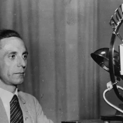 Nazi Propaganda Bakanı Dr. Paul Joseph Goebbels: Hayatı ve Siyasi Kariyeri!