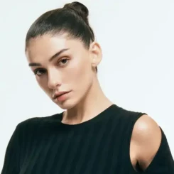 Hazar Ergüçlü kimdir? Nereli ve kaç yaşında? Instagram hesabı var mı?