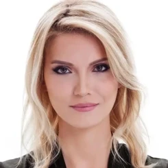 Ünlü sunucu Pelin Çift'in Kökeni ve Yaşı Sır Gibi Saklanıyor! İşte Sunucunun Programları...
