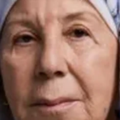 Ünlü oyuncu Zerrin Sümer'in özel hayatı ve kariyeri merak konusu! Peki, Zerrin Sümer evli mi, kaç çocuğu var?