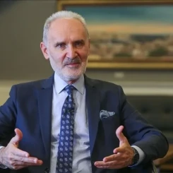 Şekib Avdagiç Kimdir? Ne iş yapıyor?