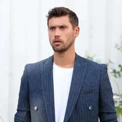 Survivor 2026 Yarışmasının En Dikkat Çeken İsimlerinden Birisi Olan Serhan Onat'ın Yaşı ve Kökeni Merak Konusu!