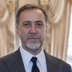 Volkan Yılmaz Kimdir? Doğum Tarihi, Eğitimi ve Kariyeri Hakkında Bilinmeyenler!