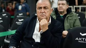 Fatih Terim'in 5 Yıldızlı Bayrağı Bodrum'a Astı! Şampiyon Galatasaray'a Destek Mesajı