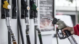 Akaryakıt Fiyatları Yeniden Artıyor: İşte Şehirlerdeki Beklenen Yeni Zamlı Litre Fiyatları