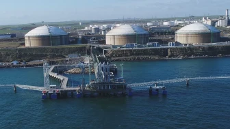 Avrupa'da Bir İlk! Türk Mühendislerinden Yüzen LNG Terminali Projesi Hayata Geçirildi - Enerji Haberleri