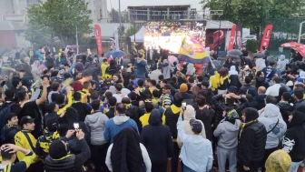 Çorlu'da Final Four heyecanı dev ekranda coşkuyla kutlandı