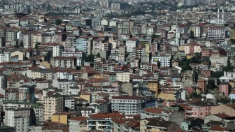Emlak piyasasında fırtına öncesi sessizlik: Konut fiyatları üç kat artacak!