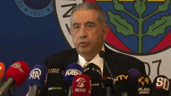 Mahmut Uslu açıklamalarda bulunuyor
