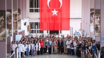 İzmir DEÜ’de gençlik, bilimle buluştu: 138 proje yarıştı