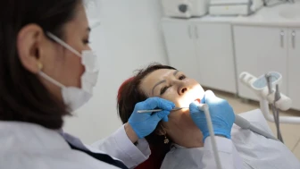 Konak Belediyesi'nden İzmir'e Müjde: Ağız ve Diş Sağlığı Ücretsiz Hizmete Başlıyor!