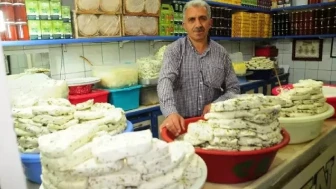 Yöre Halkı, Memleket Hasreti Çekenlere Hediyelik Olarak Taşıyor!