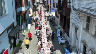 Mudanya’da annelere özel 'Sevgi Sofrası'
