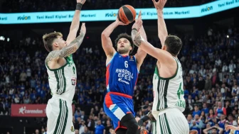 Panathinaikos ile Anadolu Efes arasındaki maçın tarihi ve saati belli oldu!