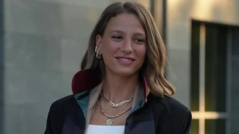 Serenay Sarıkaya, Milyonluk İmzayı Attı! Reklam Devleri Peşini Bırakmıyor: Ünlü Oyuncu Dizileri Bıraktı