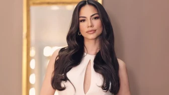 Demet Özdemir'in Aile Bağlarına Vurgu Yapan Doğal Paylaşımı