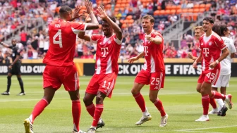Bayern Münih, Auckland City'i 10-0 mağlup ederek UEFA Kulüpler Dünya Kupası'na fırtına gibi başladı.