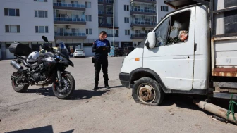 Bayraklı Belediyesi Zabıtasından Hurda Araçlara Karşı Kararlı Mücadele!