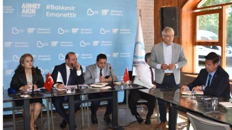 Balıkesir Büyükşehir Belediye Başkanı Akın, Edremitli muhtarlarla buluştu