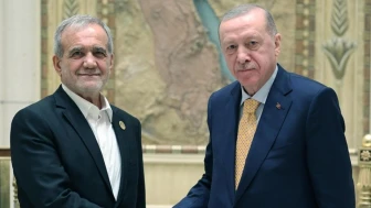 Cumhurbaşkanı Erdoğan, Pezeşkiyan ile bir araya geldi