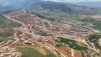 Kahramanmaraş Valisi, Depremler Sonrası Yeniden Yapılanma Çalışmalarını İnceledi