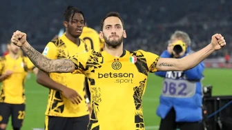 Hakan Çalhanoğlu'nun Galatasaray'a Dönüş İddiası: Babasından Gelen Özel Paylaşım Heyecan Yarattı!