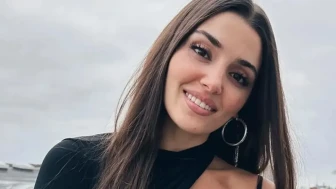 Hande Erçel ve Hakan Sabancı’dan Roland Garros’ta romantik kare!
