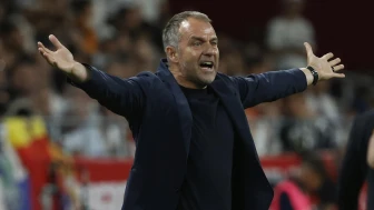 Barcelona'nın Teknik Direktörü Hansi Flick, La Liga'da Yılın En İyisi Seçildi