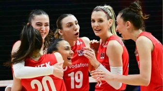 Milletler Ligi'nde 3'te 3! Filenin Sultanları dur durak bilmiyor