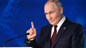 Putin, Trump'la İran için müzakere çağrısı yaptı: İran dini lideri uyarıldı!