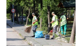 Yenimahalle Belediyesi, Ankara'nın dört bir yanını temizliyor!