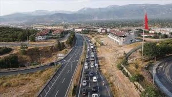 Yerlikaya’dan dönüş yolundakilere uyarı: “Sevdiklerinizi aklınızdan çıkarmayın”