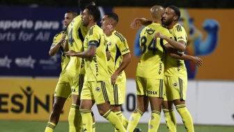 Fenerbahçe Şampiyonlar Ligi vizesi için sahaya çıkıyor: Rakip Feyenoord!