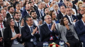 Piyasa Uzmanları: CHP Kurultay Davasının Ertelenmesi Kısa Vadeli Güven Sağladı