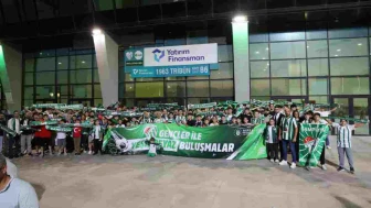 Büyükşehir ile gençlere Bursaspor sevgisi aşılanıyor