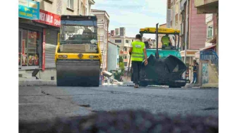 Esenyurt'ta alt yapı çalışmaları ve yolların düzeltilmesi için harekete geçildi!