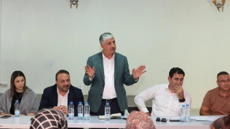 Dilovası Belediye Başkanı Ömeroğlu, mahalle sakinleriyle buluşmaya devam ediyor