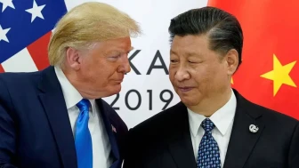 Trump'tan yüzde 100 ek gümrük vergisi adımı