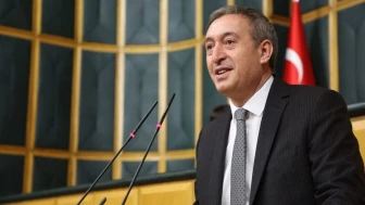 'Yeni anayasa gündemimizde yok'