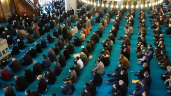 Diyanet'in 10 Ekim 2025 tarihine ilişkin İstanbul, Ankara ve İzmir illerinde cuma namazı saatleri açıklandı!