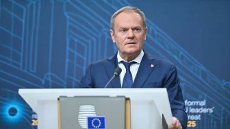 "Toprak tavizleri konusunda hiç kimse Zelenski’ye baskı yapmamalı"